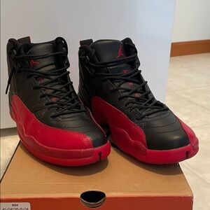 Nike Air Jordan 12 Retro mens size 10